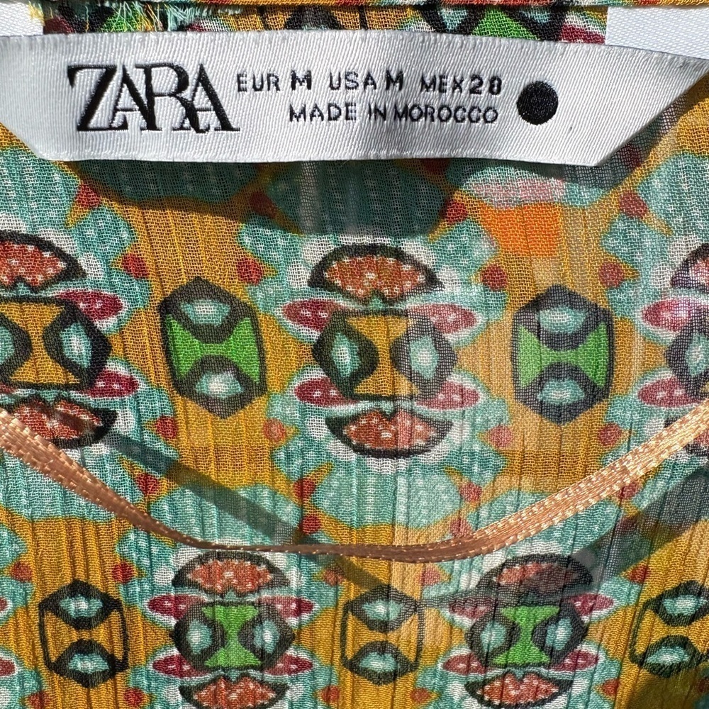 Zara Multicolor Geometric Pattern Top - Picture 3 of 7
